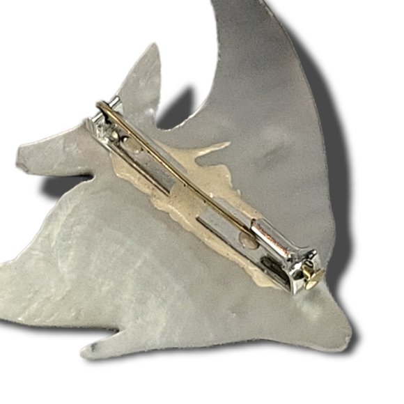 Brooch Pin Pearlized Sunfish - Picture 3 of 5